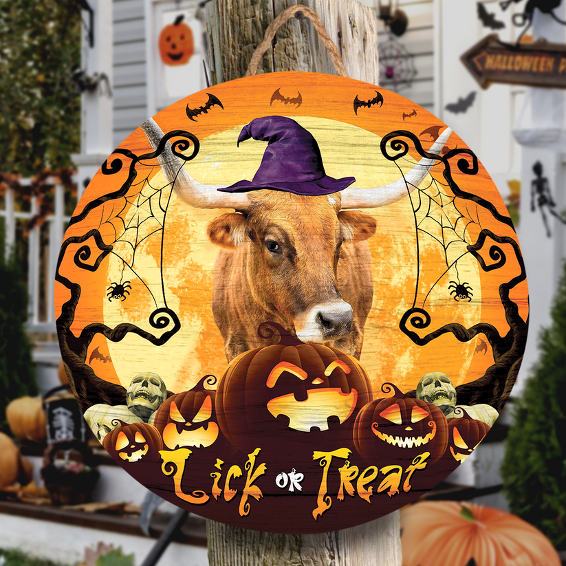TX-Longhorn Lick Or Treat Round Wooden Sign