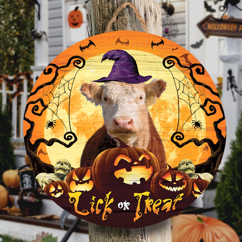 Hereford Lick Or Treat Round Wooden Sign
