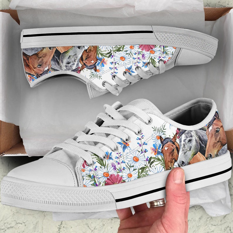 Horse and Flowers Low Top Shoes