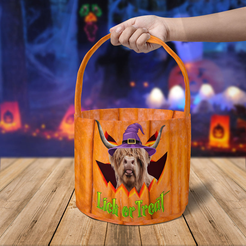 Highland Lick Or Treat Halloween Basket