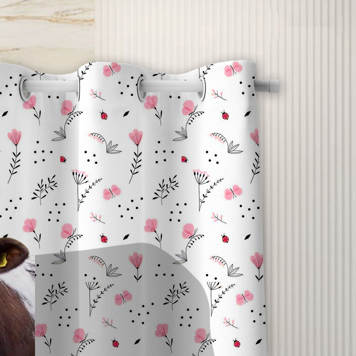 Shorthorn Flower 3D Shower Curtain
